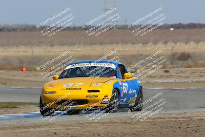 media/Feb-19-2022-Cal Club SCCA Super Tour (Sat) [[420969159b]]/Group 2/Race (Grapevine)/